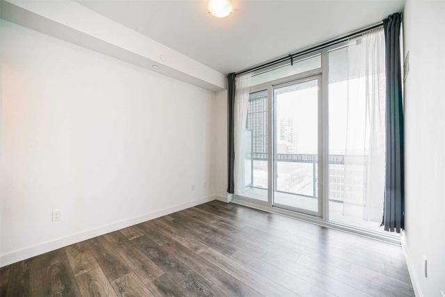 908 - 8 Eglinton Ave, Condo with 2 bedrooms, 2 bathrooms and 0 parking in Toronto ON | Image 6