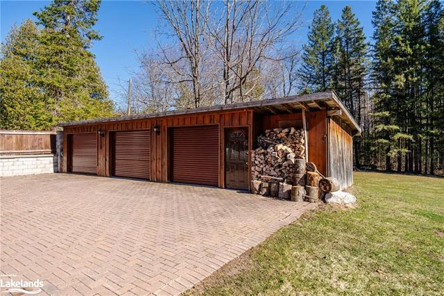 3224 Line 7 N, House detached with 3 bedrooms, 2 bathrooms and 13 parking in Oro Medonte ON | Image 32