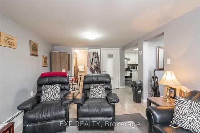 151 Anne St N, House other with 3 bedrooms, 2 bathrooms and 5 parking in Barrie ON | Image 14