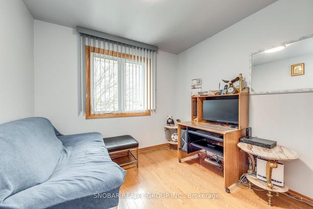 256 Elmhurst Dr, House semidetached with 3 bedrooms, 2 bathrooms and 4 parking in Toronto ON | Image 13