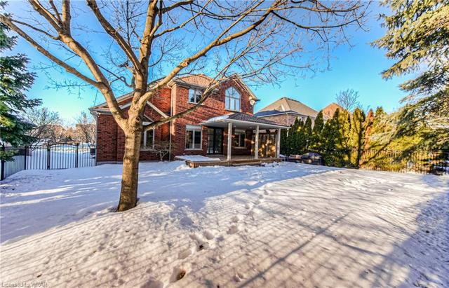 325 Deer Ridge Drive, House detached with 3 bedrooms, 2 bathrooms and 4 parking in Kitchener ON | Image 36