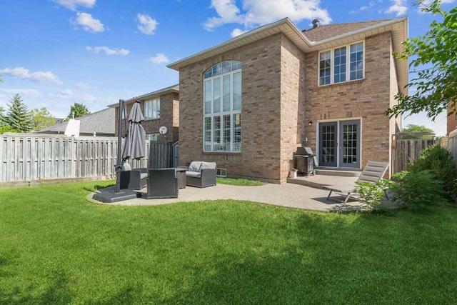2082 Rosemount Cres, House detached with 4 bedrooms, 4 bathrooms and 5 parking in Oakville ON | Image 35