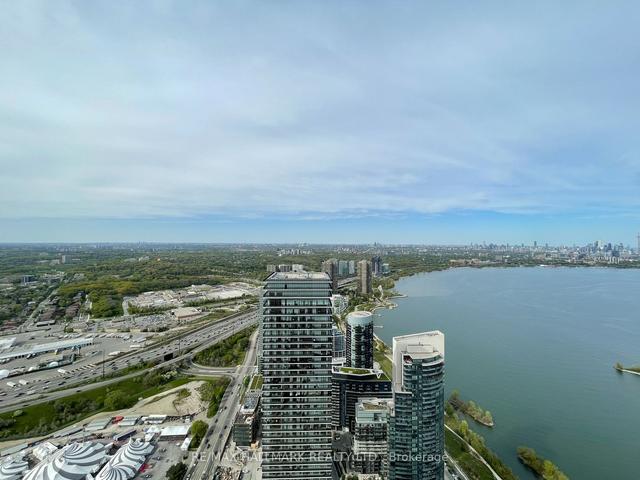 lph05a - 30 Shore Breeze Dr, Condo with 2 bedrooms, 2 bathrooms and 1 parking in Toronto ON | Image 10