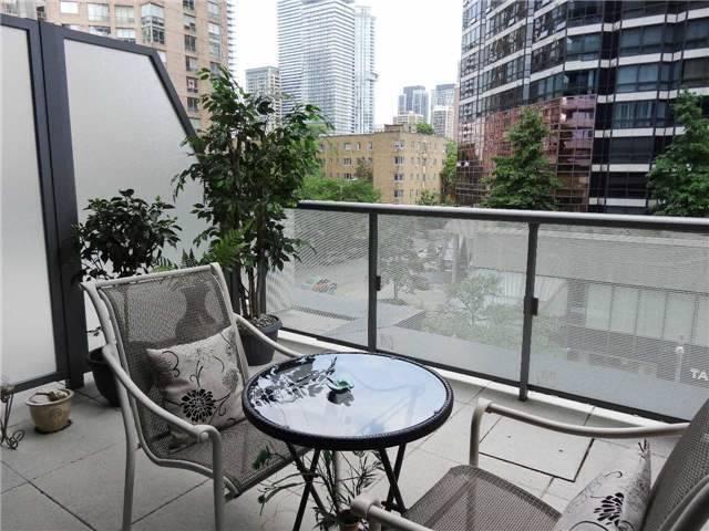 402 - 57 St Joseph St, Condo with 1 bedrooms, 1 bathrooms and null parking in Toronto ON | Image 10