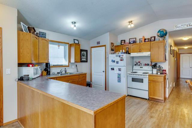 1520 &amp; 1522 14 Street, House other with 0 bedrooms, 0 bathrooms and 4 parking in Didsbury AB | Image 3