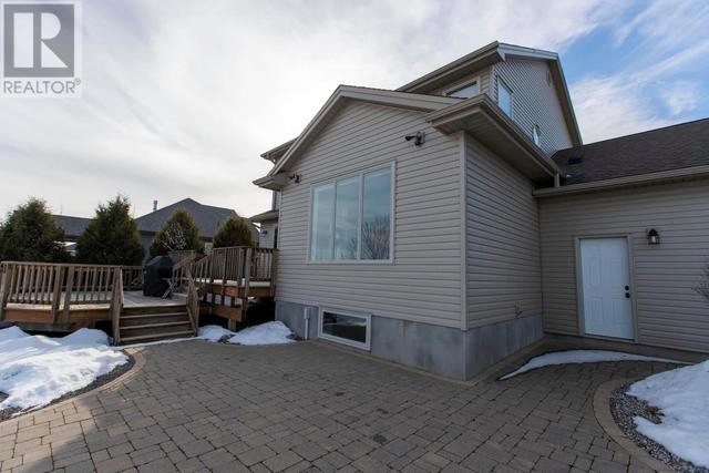 2124 Mahogany Way, House detached with 4 bedrooms, 3 bathrooms and null parking in Thunder Bay ON | Image 41