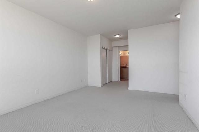 2702 - 9 George St N, Condo with 2 bedrooms, 2 bathrooms and 2 parking in Brampton ON | Image 14