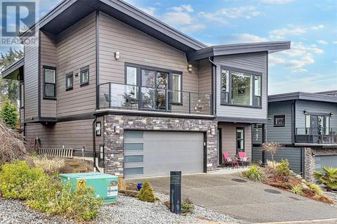 4226 Skye Rd, House detached with 3 bedrooms, 3 bathrooms and 4 parking in Cowichan Valley G BC | Card Image