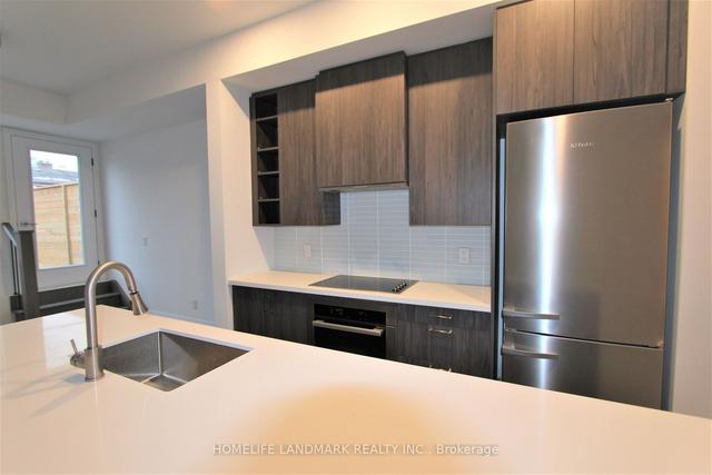 3 - 35 Dervock Cres, Townhouse with 4 bedrooms, 4 bathrooms and 2 parking in Toronto ON | Image 20
