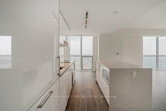 5103 - 1 Yorkville Ave, Condo with 2 bedrooms, 3 bathrooms and 2 parking in Toronto ON | Image 4