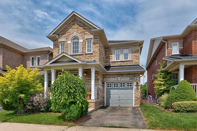 5881 Blue Spruce Ave, House detached with 4 bedrooms, 4 bathrooms and 2 parking in Burlington ON | Image 1