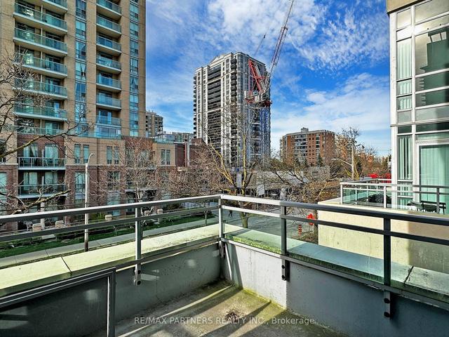 210 - 21 Olive Ave, Townhouse with 2 bedrooms, 3 bathrooms and 1 parking in Toronto ON | Image 28