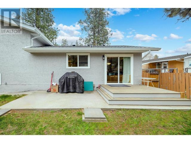 3312 Mcmahon Road, House detached with 4 bedrooms, 3 bathrooms and 4 parking in West Kelowna BC | Image 36