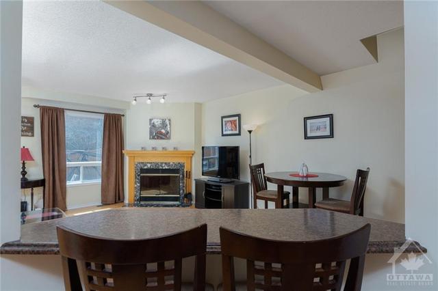 6 Woodford Way, Townhouse with 3 bedrooms, 3 bathrooms and 3 parking in Ottawa ON | Image 6