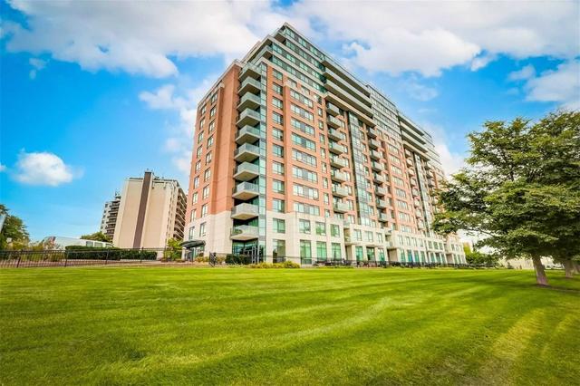 1405 - 1403 Royal York Rd, Condo with 2 bedrooms, 2 bathrooms and 1 parking in Toronto ON | Card Image