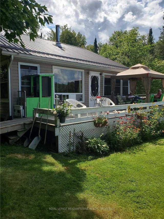 35 Pigeon Lake, House detached with 3 bedrooms, 1 bathrooms and 2 parking in Parry Sound, Unorganized, Centre Part ON | Image 1