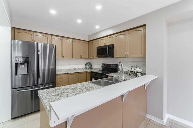 81 Trumpet Valley Blvd, House semidetached with 3 bedrooms, 4 bathrooms and 5 parking in Brampton ON | Image 31