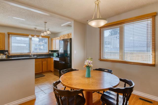 11240 Braeside Drive Sw, House detached with 3 bedrooms, 2 bathrooms and 3 parking in Calgary AB | Image 14