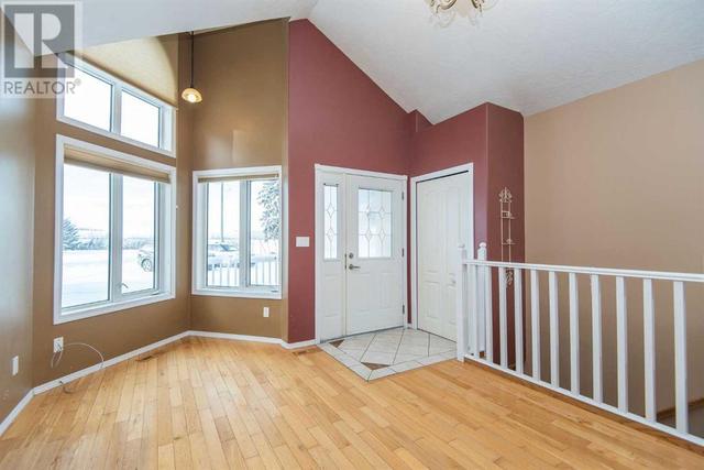 3402 - 3 Township Road 392, House detached with 4 bedrooms, 2 bathrooms and 2 parking in Lacombe County AB | Image 2
