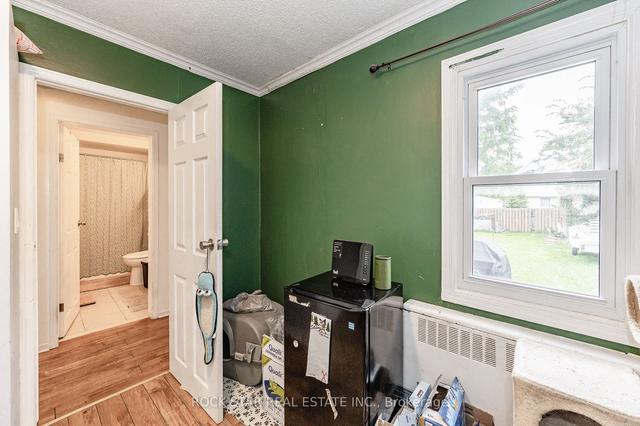 53 Kinsey St, House detached with 3 bedrooms, 2 bathrooms and 4 parking in St. Catharines ON | Image 17