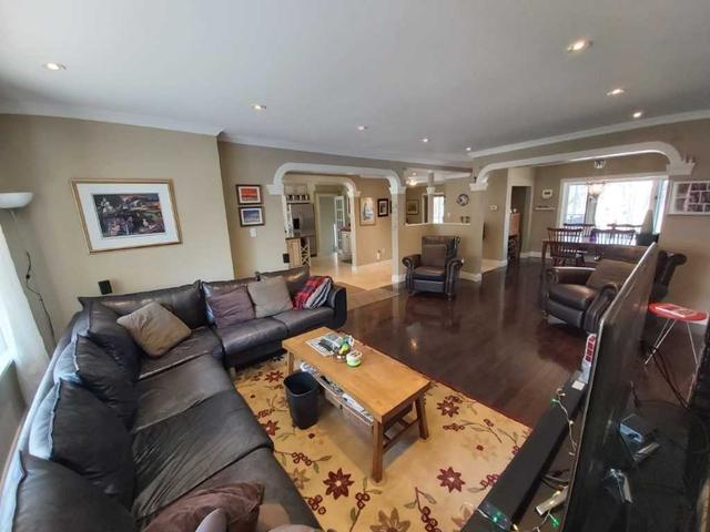 309 Beechgrove Dr, House detached with 4 bedrooms, 4 bathrooms and 7 parking in Toronto ON | Image 39