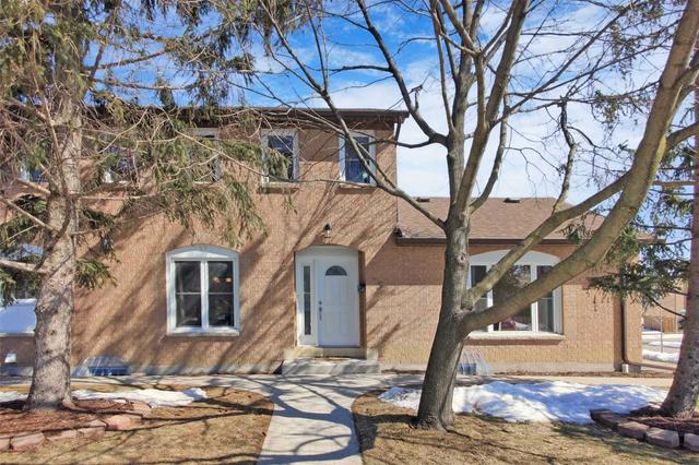 35 Nuttall St, House detached with 3 bedrooms, 4 bathrooms and 4 parking in Brampton ON | Image 1
