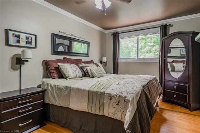 34 Highcourt Crescent, House detached with 4 bedrooms, 2 bathrooms and null parking in St. Catharines ON | Image 21