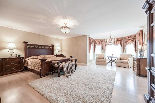 18 Quantz Crt, House detached with 4 bedrooms, 5 bathrooms and 10 parking in Markham ON | Image 15