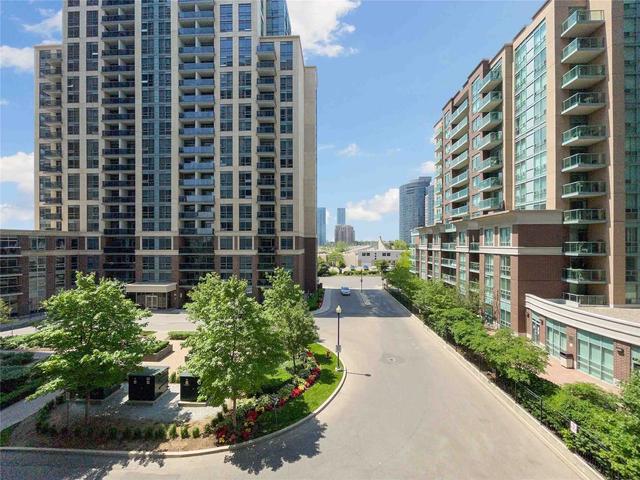 510 - 1 Michael Power Pl, Condo with 2 bedrooms, 2 bathrooms and 1 parking in Toronto ON | Image 12