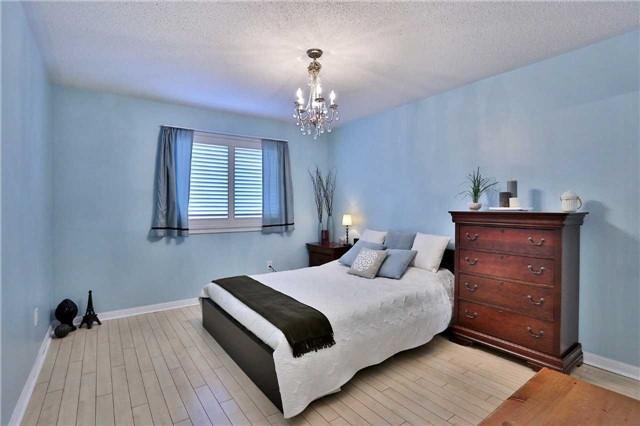862 Chambers Pl, House detached with 4 bedrooms, 4 bathrooms and 4 parking in Milton ON | Image 14