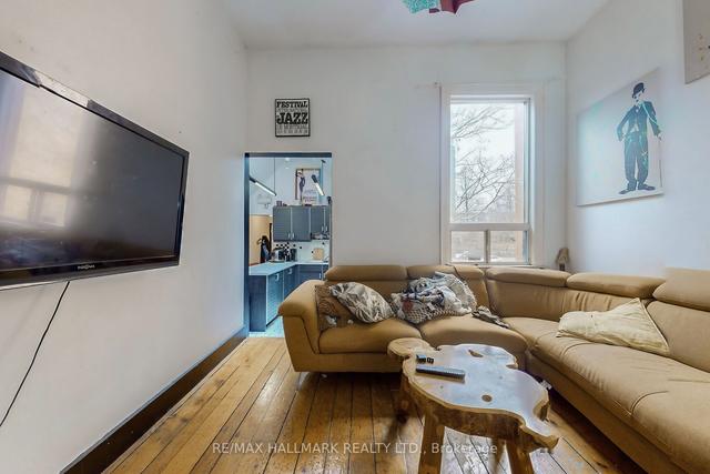 534 Queen St E, House attached with 3 bedrooms, 2 bathrooms and 2 parking in Toronto ON | Image 23