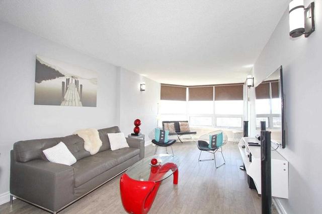 1505 - 8 Lisa St, Condo with 2 bedrooms, 2 bathrooms and 1 parking in Brampton ON | Image 3