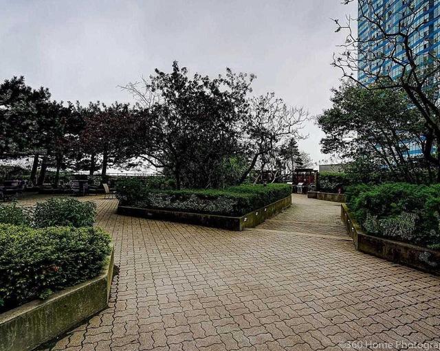 3512 - 55 Harbour Sq, Condo with 2 bedrooms, 2 bathrooms and 1 parking in Toronto ON | Image 19