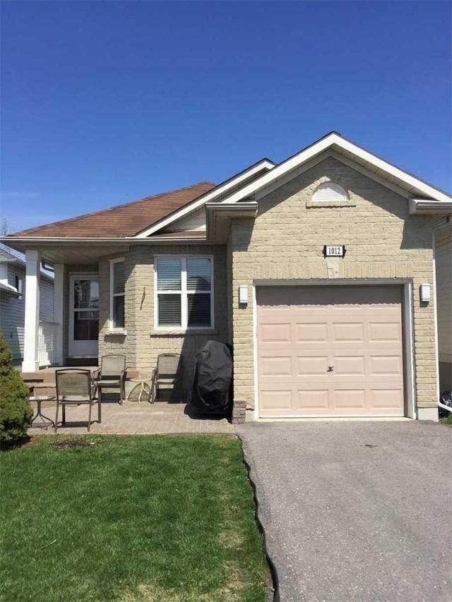 1012 Grandlea Crt, House detached with 3 bedrooms, 2 bathrooms and 2 parking in Oshawa ON | Image 1