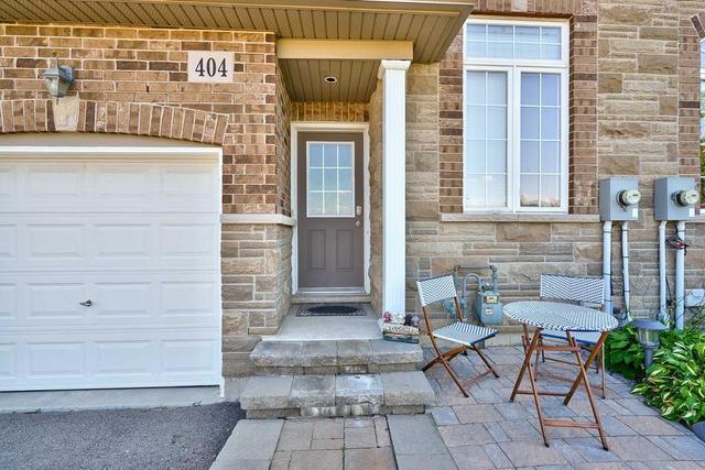 404 Dicenzo Dr, House attached with 3 bedrooms, 3 bathrooms and 3 parking in Hamilton ON | Image 12