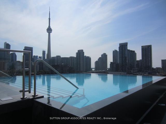 635 - 461 Adelaide St W, Condo with 1 bedrooms, 1 bathrooms and 1 parking in Toronto ON | Image 3