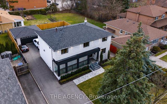 95 Risebrough Ave, House detached with 4 bedrooms, 4 bathrooms and 10 parking in Toronto ON | Image 34