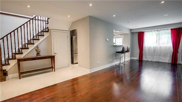 80 Lund St, House attached with 3 bedrooms, 4 bathrooms and 4 parking in Richmond Hill ON | Image 3