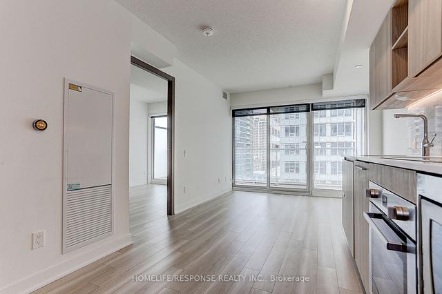 1705 - 17 Bathurst St, Condo with 1 bedrooms, 1 bathrooms and 0 parking in Toronto ON | Image 11