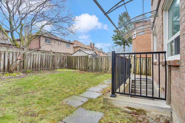 26 Ravenscroft Rd, House detached with 3 bedrooms, 4 bathrooms and 5 parking in Ajax ON | Image 30