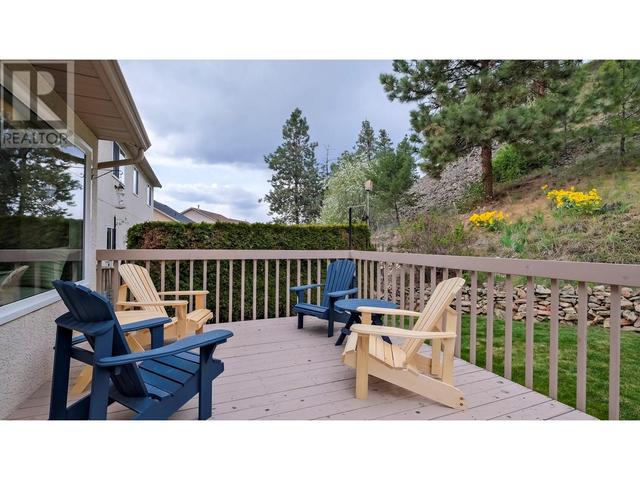 1071 Chilcotin Crescent, House detached with 5 bedrooms, 3 bathrooms and 2 parking in Kelowna BC | Image 14