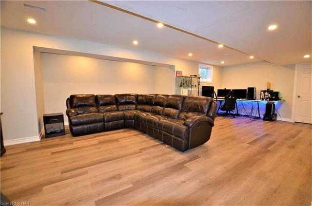 8902 Kudlac St, House detached with 5 bedrooms, 5 bathrooms and 6 parking in Niagara Falls ON | Image 22