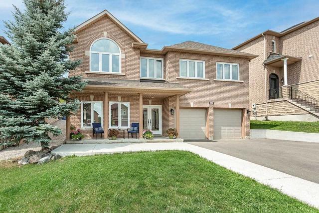 565 Royalpark Way, House detached with 2 bedrooms, 2 bathrooms and 6 parking in Vaughan ON | Image 34