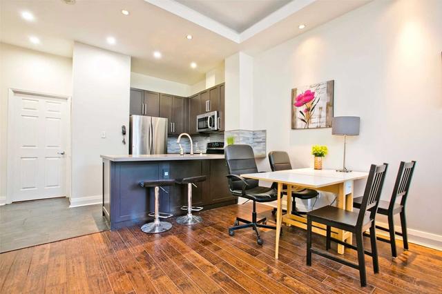 301 - 8 Wellesley St E, Condo with 2 bedrooms, 1 bathrooms and 1 parking in Toronto ON | Image 12