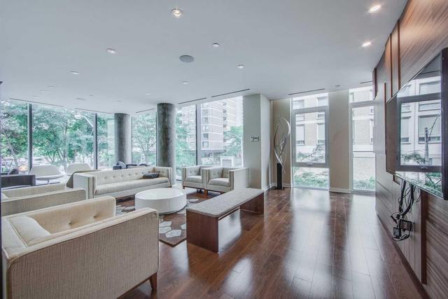 1207 - 75 St Nicholas St, Condo with 1 bedrooms, 1 bathrooms and null parking in Toronto ON | Image 17