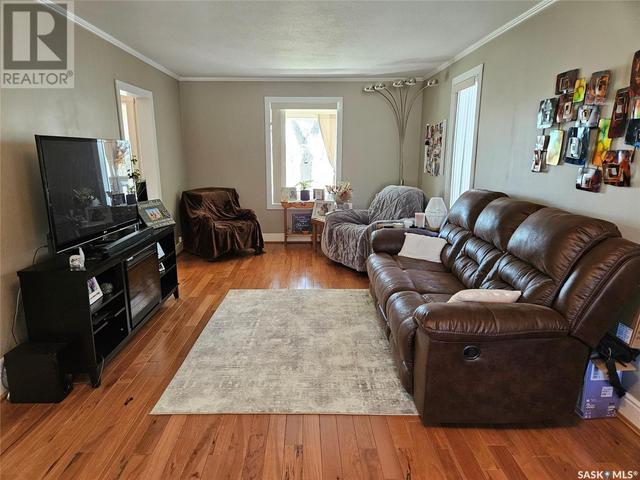 428 Fairford Street E, House detached with 3 bedrooms, 2 bathrooms and null parking in Moose Jaw SK | Image 9