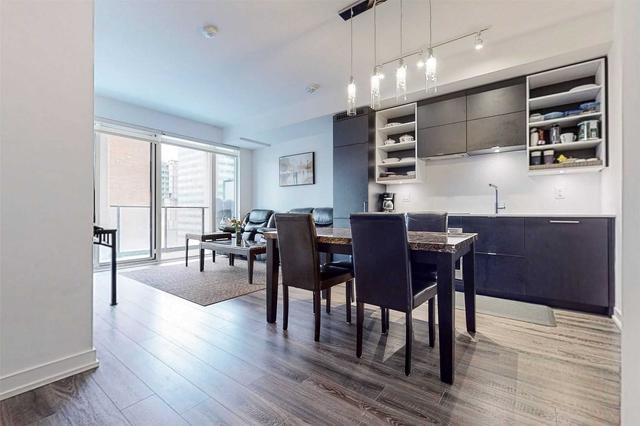 1711 - 20 Edward St, Condo with 2 bedrooms, 2 bathrooms and 1 parking in Toronto ON | Image 12