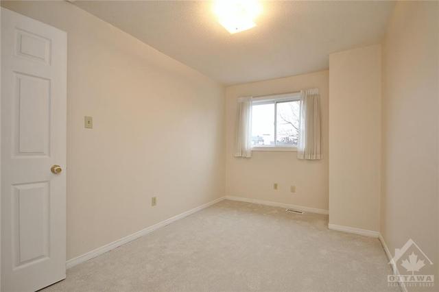 96 Southport Drive, Townhouse with 3 bedrooms, 3 bathrooms and 3 parking in Ottawa ON | Image 16