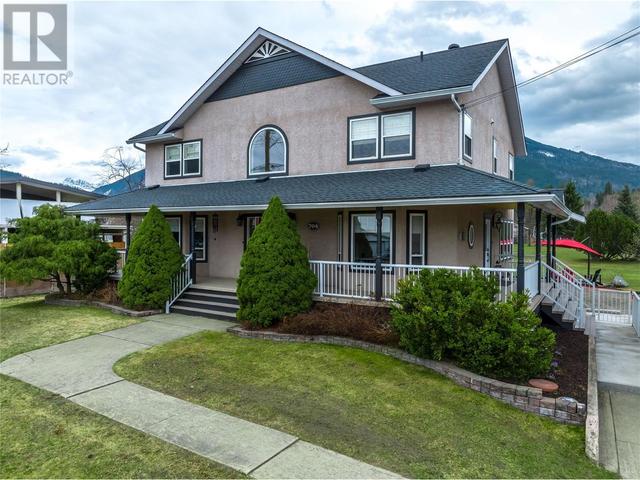704 Moss Street, House detached with 5 bedrooms, 3 bathrooms and 6 parking in Revelstoke BC | Image 72
