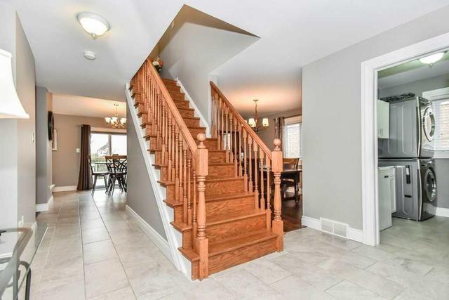 267 Gate House Dr, House detached with 3 bedrooms, 4 bathrooms and 3 parking in Cambridge ON | Image 4